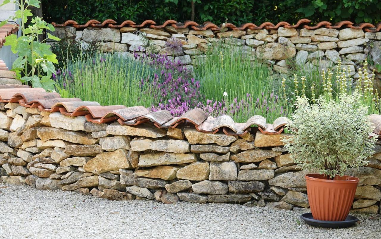 Gite Rural La Maison Mauve Ventouse Exterior photo
